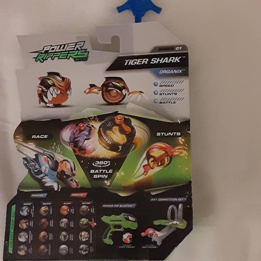 Power Rippers Tiger Shark - Picture 2 of 2